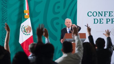 El mandatario dijo que habrá lineamientos para el uso de videojuegos