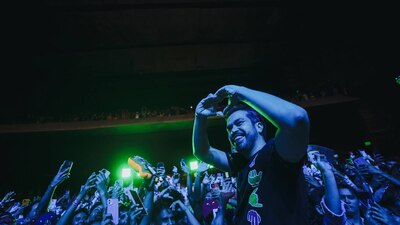 El candidato emecista cerró su campaña en el auditorio BlackBerry