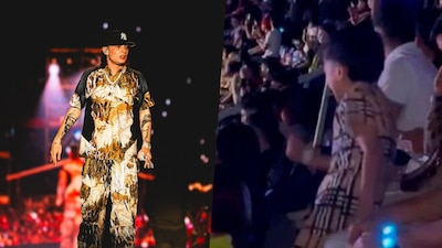 'Peso Plumita', como lo 'bautizaron' en redes, acudió vestido igual que el cantante