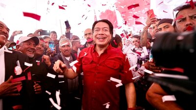 "Dirigir Morena es el mayor honor que puede tener"