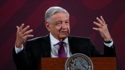 El mandatario se lanzó contra los farmacéuticos