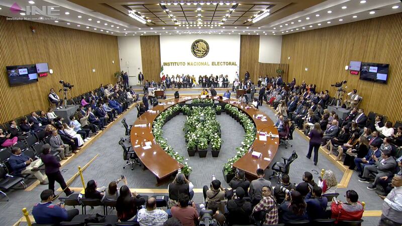 INE valida elecciones del TDJ y TEPJF; consejerías insisten en influencia de acordeones