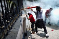 Condenamos cualquier manifestación de violencia y llamamos al diálogo: Segob y SEP a maestros de la CNTE