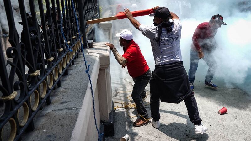 Condenamos cualquier manifestación de violencia y llamamos al diálogo: Segob y SEP a maestros de la CNTE