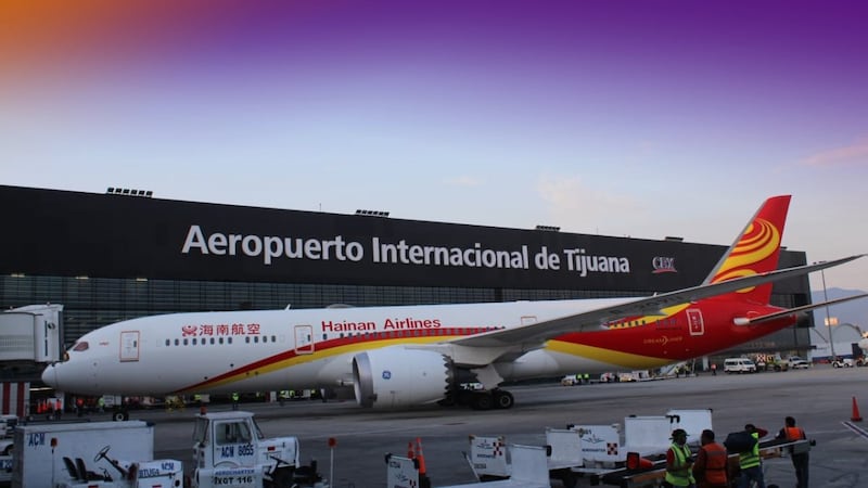 Sujetos secuestran a 3 hombres y una menor de edad en pleno Aeropuerto de Tijuana