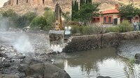 Agua vuelve al arroyo El Saucito tras la destrucción de 5 presas del exgobernador César Duarte