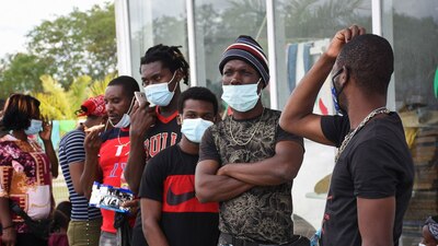 Los migrantes no sólo recibirán vacuna COVID sino del esquema general en México