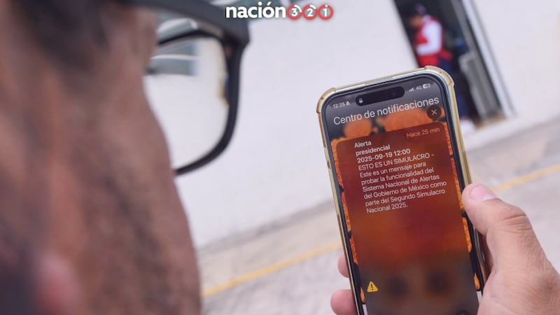 ¿Puedo desactivar la alerta sísmica en mi celular?