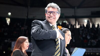 El senador aseguró que desistirá de sus aspiraciones presidenciales