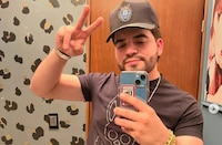 Asesinan a balazos al influencer César Gastélum en plena transmisión en vivo, en Culiacán, Sinaloa