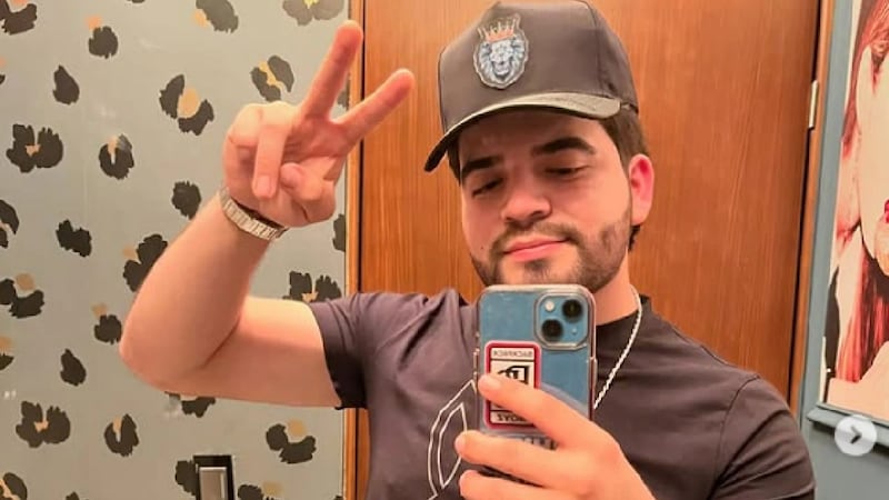 Asesinan a balazos al influencer César Gastélum en plena transmisión en vivo, en Culiacán, Sinaloa