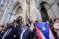 Entre lágrimas y música, Willie Colón recibe su último adiós en Nueva York