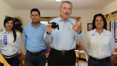 Este candidato panista quiere un centro de videojuegos para los jóvenes de Nuevo León