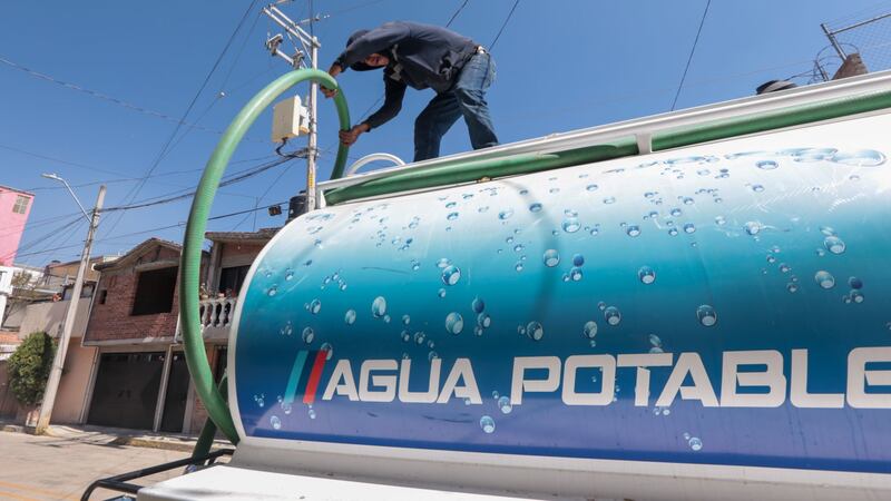 Anuncian condonación del pago de agua en Ecatepec; van por reparar fugas de líquido