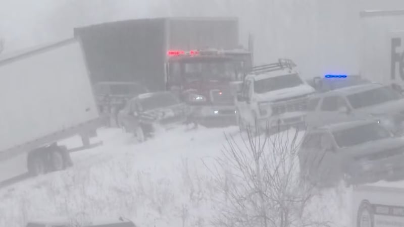 VIDEO: Nevada provoca carambola de más de 100 autos en Michigan