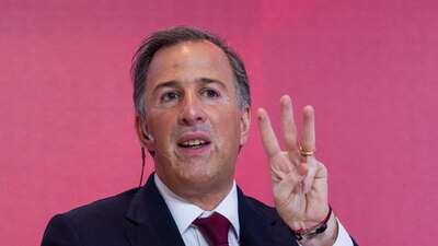 El candidato presidencial dijo que quiere mejorar la calidad de vida de las trabajadoras del hogar
