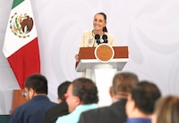 Sheinbaum analiza propuesta para mover la Elección Judicial y revocación de mandato al 2028