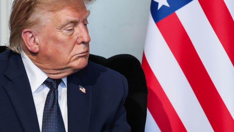“Volveremos a lanzar bombas”: Trump amenaza con atacar a Irán si “no se comporta”