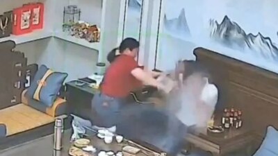 Desató una controversia sobre la violencia doméstica y los roles de género