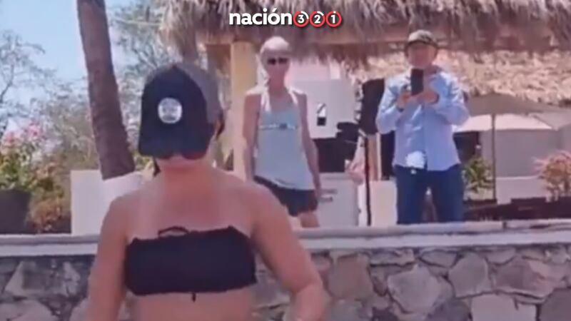 Extranjeros corren y agreden a mexicanos, de una playa en Manzanillo