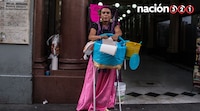 ‘Lady Tacos de Canasta’ cierra su local tras ser víctima de extorsión; volverá a vender en bicicleta