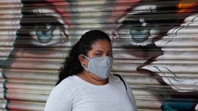 En un día se sumaron xxx nuevos casos y xx fallecimientos en el país por la pandemia