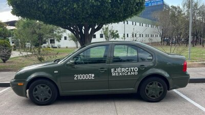 La publicación del supuesto vehículo del Ejército dice que tiene "los papeles en regla"