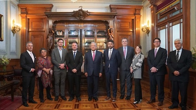 En su cuenta de Twitter compartió algunas imágenes del encuentro