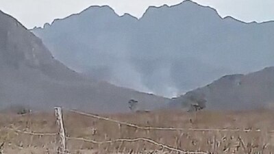 En videos en interner se observa a los lejos la aeronave tras el maniobra