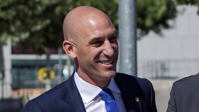 El directivo fue suspendido de sus actividades en la FIFA