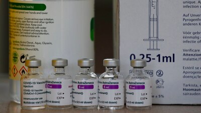 Las vacunas provienen de India y llegaran a México este 14 de febrero