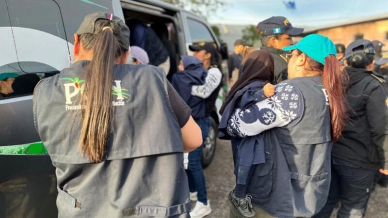 Rescatan a 160 menores maltratados por secta de “judios talibanes” en Guatemala