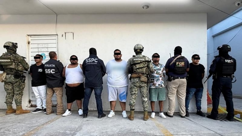 Capturan a líder criminal de la CDMX en una fiesta privada del club de playa de Acapulco