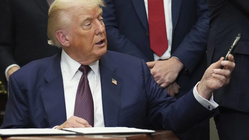 Trump firma decreto para poner nuevos aranceles a más de 60 países a partir del 7 de agosto
