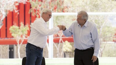 El presidente Andrés Manuel López Obrador y el gobernador de Baja California, Jaime Bonilla