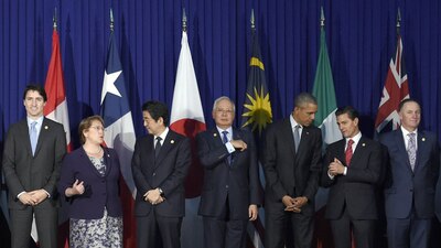 Los mandatarios de países de la región Asia-Pacífico durante la negociación de un tratado comercial en noviembre de 2016