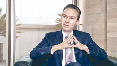 El gobernador pidió licencia en el Senado para concluir su mandato como gobernador