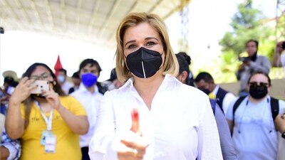 La funcionaria remarcó que se encuentra bien y su ingreso es para estar supervisada diariamente por médicos