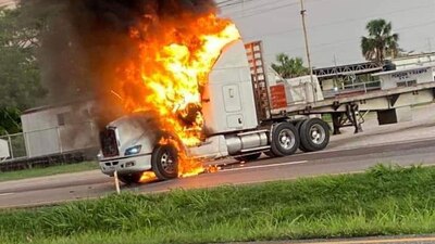 Ante la unida en llamas, pobladores alertaron bloqueo
