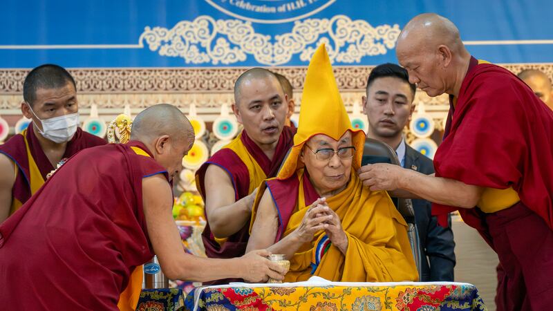 Dalai Lama confirma que tendrá un sucesor al morir; él planea reencarnarse