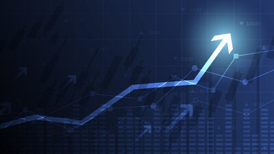 Beneficiado por un debilitamiento por parte del dólar estadounidense, tras el anuncio de Fed