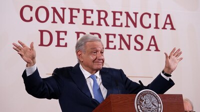 El mandatario explicó que aumentará la pensión para adultos mayores