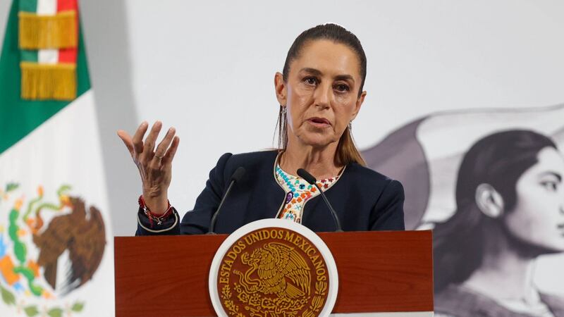 Congreso de Perú avala declarar persona ‘non grata’ a Sheinbaum; propuesta va al Pleno