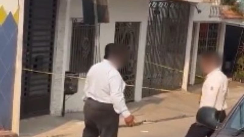 Trabajadores de funeraria se pelean a golpes por ganar un servicio