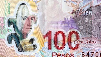 Durante noviembre de 2016, el dólar llegó a cotizarse en 20.95 pesos en el mercado de mayoreo