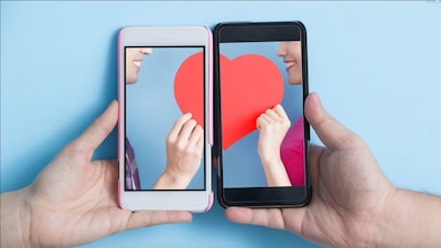 Actualmente existe una amplia oferta de aplicaciones para ligar, como Tinder, Bumble, Grindr, Badoo o Happn