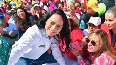 La candidata expresó que desde el Estado de México se va a frenar "la destrucción de México"
