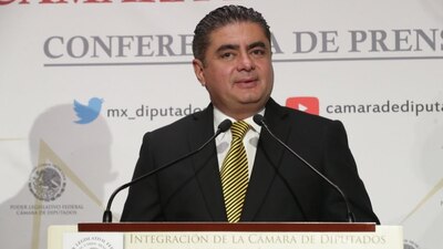 El perredista señaló a Morena por ejercer ataques y calumnias en contra de su partido en la Cámara de Diputados