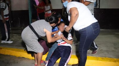 Algunos estudiantes fueron internados tras la serie de intoxicaciones en Veracruz