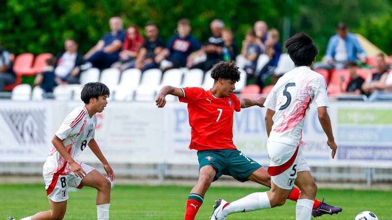 “¡Estoy muy orgulloso de ti!“: Cristiano Ronaldo celebra debut de su hijo en la sub 15 de Portugal